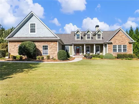 7657 Pea Ridge Rd, Lula, GA 30554