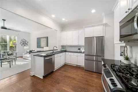 5139 Peachtree Rd, Chamblee, GA 30341 photo 7