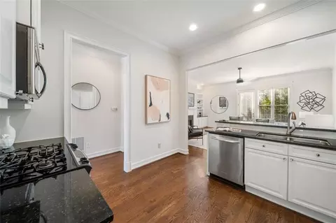 5139 Peachtree Rd, Chamblee, GA 30341 photo 9