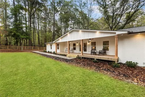 1670 Holly Springs Rd NE, Marietta, GA 30062