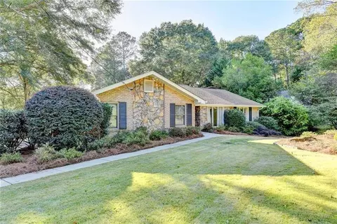 3909 Valley Park Dr SW, Lilburn, GA 30047