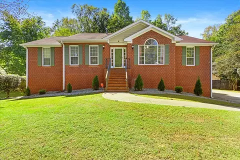 2071 Oakcreek Dr, Lithia Springs, GA 30122