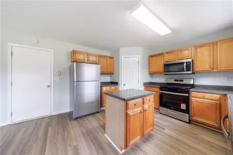 Kitchen - 6160 Redtop Loop, Fairburn, GA 30213 photo 1 of 6