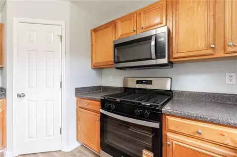 Kitchen - 6160 Redtop Loop, Fairburn, GA 30213 photo 2 of 6