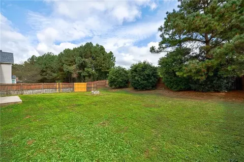 Exterior - 6160 Redtop Loop, Fairburn, GA 30213 photo 12 of 13