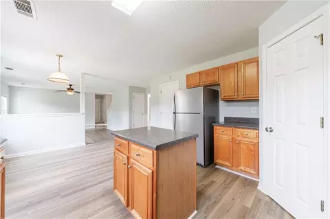 Kitchen - 6160 Redtop Loop, Fairburn, GA 30213 photo 3 of 6