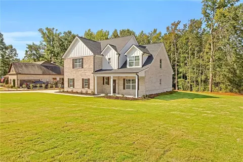 152 Fishers Mill Dr, Mcdonough, GA 30252