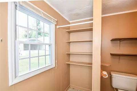 Bath - 450 Griffith Ave, Jasper, GA 30143 photo 3 of 7