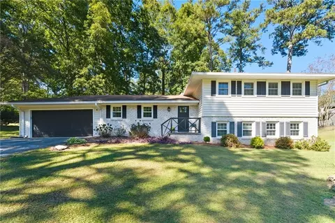 444 White Oak Dr SW, Marietta, GA 30060