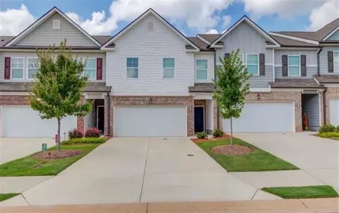 4565 Bishops Ln, Oakwood, GA 30566