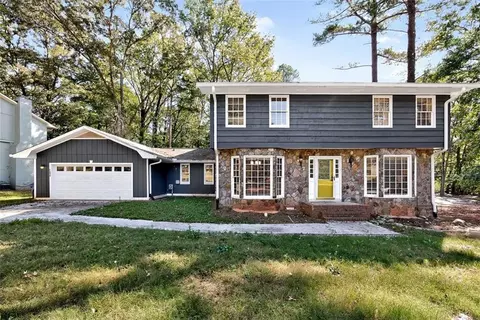 1690 Briarbend Ct, Stone Mountain, GA 30088