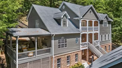 6370 River Chase Cir, Atlanta, GA 30328