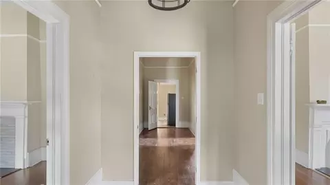 Entry Way - 611 Monroe St, Macon, GA 31201 photo 3 of 4