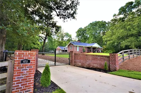 8713 Buchanan Hwy, Dallas, GA 30157