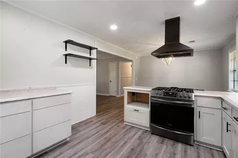 Kitchen - 249 Davis Dr, Calhoun, GA 30701 photo 3 of 3