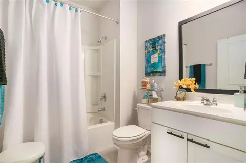 Bath - 124 Ohoopee Dr, Griffin, GA 30223 photo 2 of 2