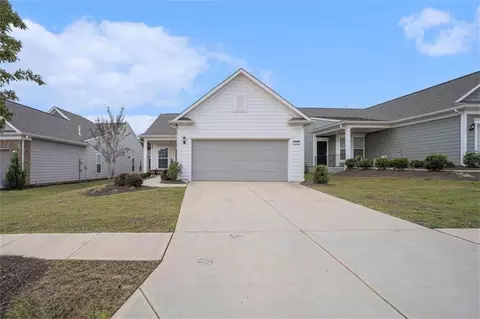 Exterior - 124 Ohoopee Dr, Griffin, GA 30223 photo 2 of 7