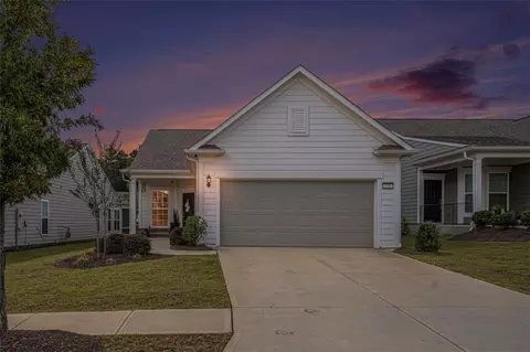 Exterior - 124 Ohoopee Dr, Griffin, GA 30223 photo 1 of 7