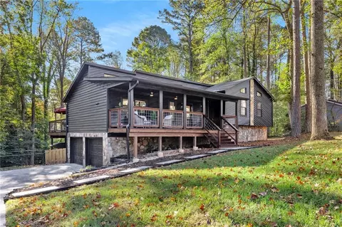 907 Andover Ct, Woodstock, GA 30188