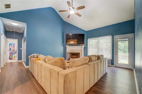 Living - 933 Fincher Rd, Covington, GA 30016 photo 1 of 4