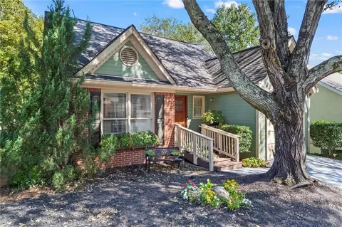 2003 Falcon Glen Ct, Johns Creek, GA 30022