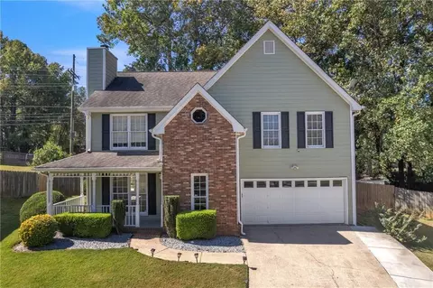 870 Meadowsong Cir, Lawrenceville, GA 30043