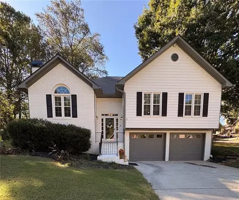 1361 Chatley Way, Woodstock, GA 30188