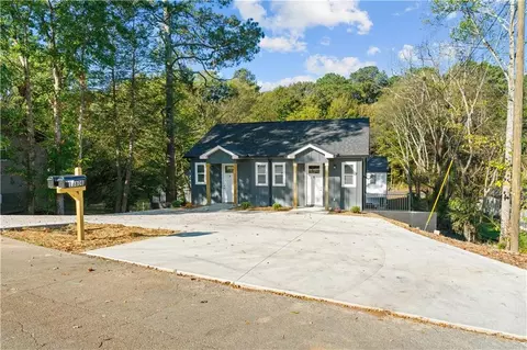 1380 Lida St, Dalton, GA 30720