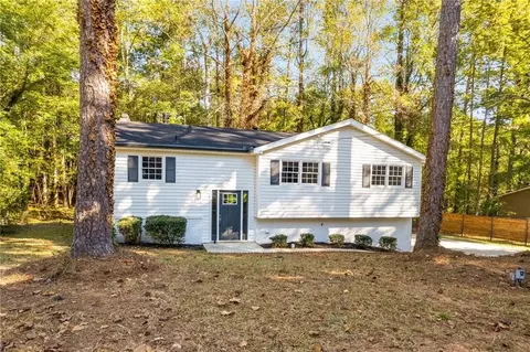 6883 Lakeshore Dr, Douglasville, GA 30135