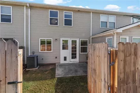 Exterior - 536 Rendezvous Rd, Acworth, GA 30102 photo 5 of 11