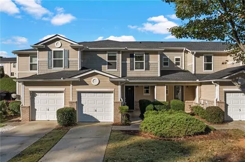 Exterior - 536 Rendezvous Rd, Acworth, GA 30102 photo 3 of 11
