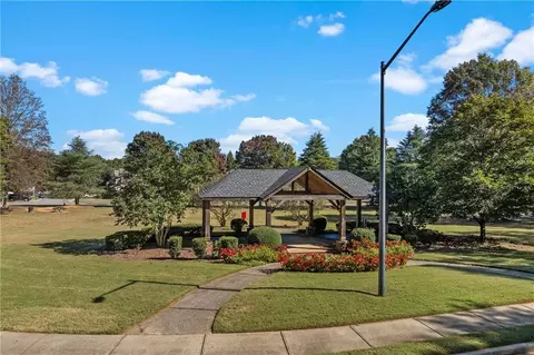 Exterior - 536 Rendezvous Rd, Acworth, GA 30102 photo 7 of 11