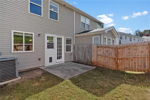 Exterior - 536 Rendezvous Rd, Acworth, GA 30102 photo 6 of 11