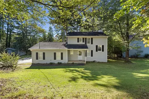 131 Summer Pond Trl, Lawrenceville, GA 30046