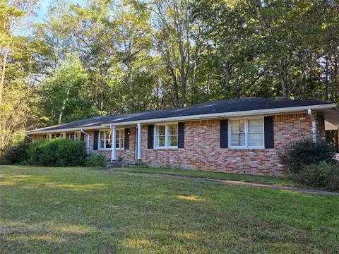 5933 Old Stone Mountain Rd, Stone Mountain, GA 30087
