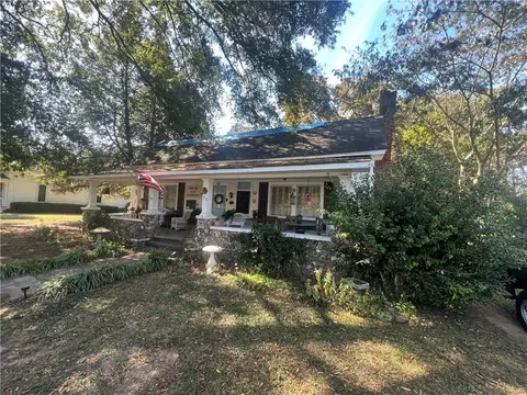 310 S Main St, Adairsville, GA 30103