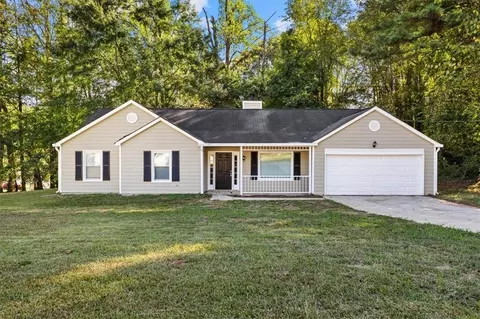 3780 Greenbrook Dr, Douglasville, GA 30135