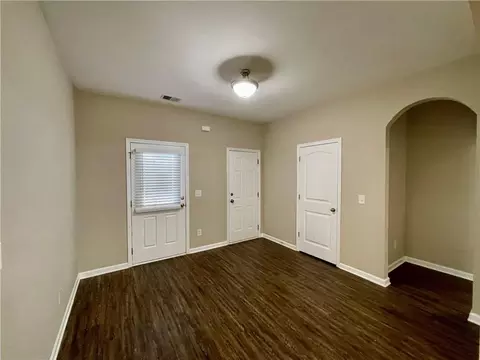 Living - 524 Stable View Loop, Dallas, GA 30132 photo 1 of 8