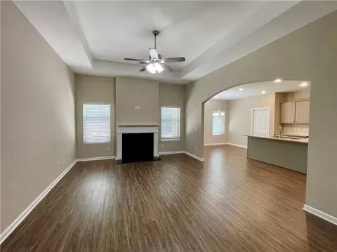 Living - 524 Stable View Loop, Dallas, GA 30132 photo 4 of 8