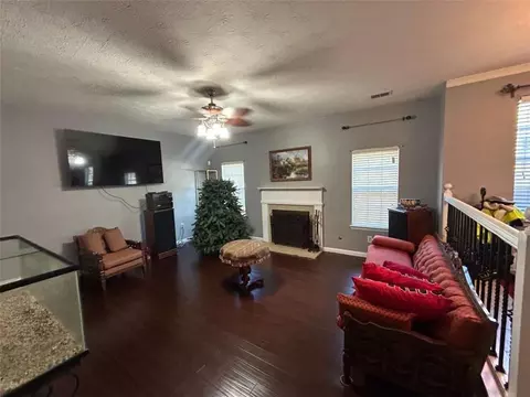 Living - 514 Pernell Dr, Hampton, GA 30228 photo 3 of 4