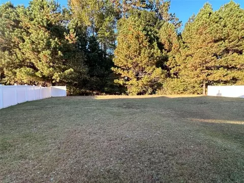Exterior - 514 Pernell Dr, Hampton, GA 30228 photo 3 of 3