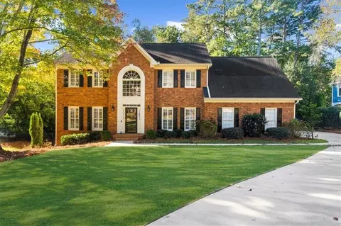 11150 Highfield Chase Dr, Johns Creek, GA 30097