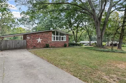 3068 Hollywood Dr, Decatur, GA 30033