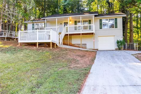 4908 Tarleton Dr SW, Lilburn, GA 30047
