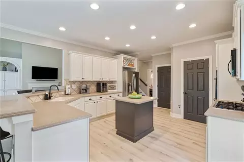 780 Sentry Ridge Xing, Suwanee, GA 30024 photo 15