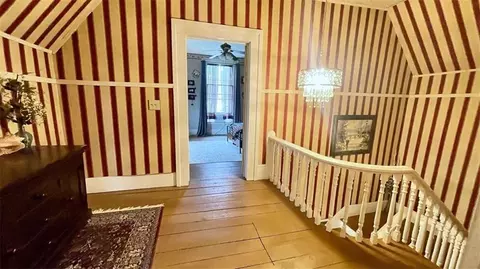 Entry Way - 6 River St SW, Cave Spring, GA 30124 photo 7 of 7