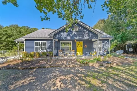 385 Sunset Dr, Statham, GA 30666