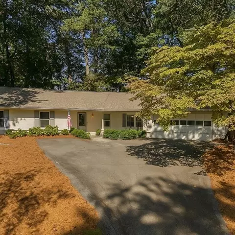 5231 Seaton Dr, Dunwoody, GA 30338
