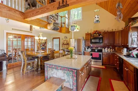 Kitchen - 8 Mount Sequoyah Rd, Jasper, GA 30143 photo 1 of 4