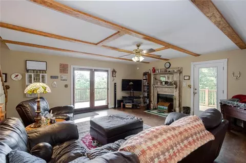Living - 8 Mount Sequoyah Rd, Jasper, GA 30143 photo 4 of 5